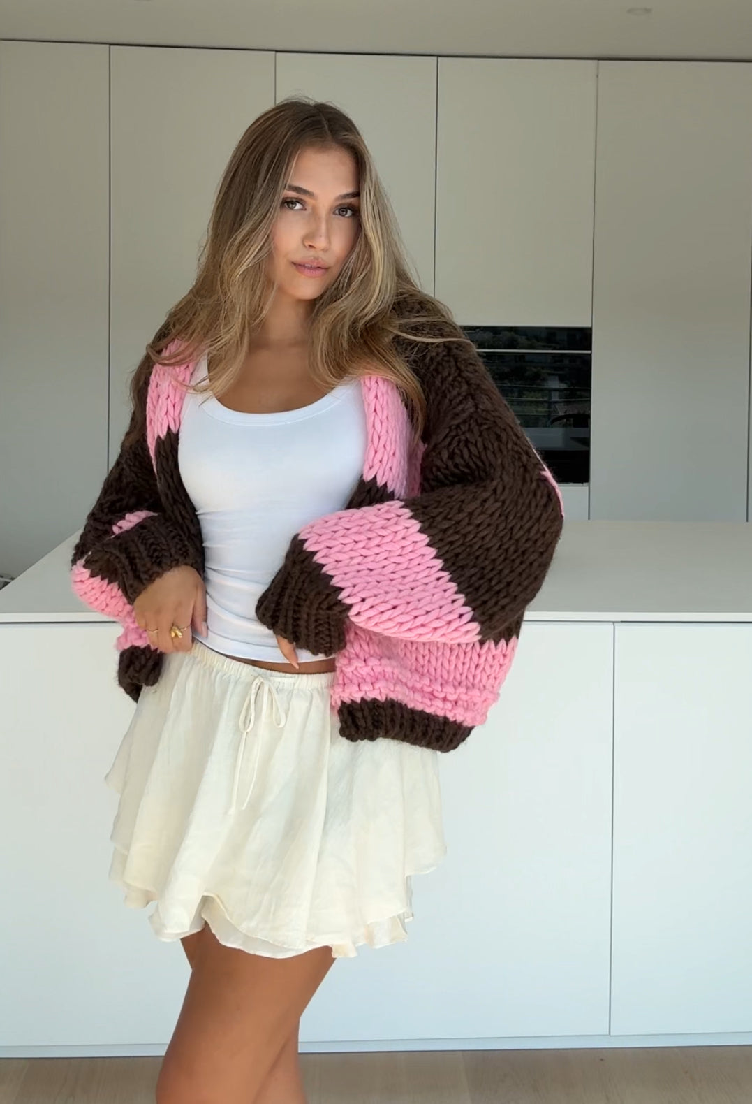 Amelia™ Raidallinen Neuletakki